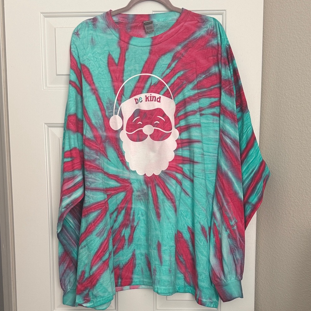 Gildan Be Kind Red and Green Tie-Dye Long Sleeve Christmas Tee unisex 4XL New